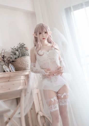 我的亲女让我进去了视频