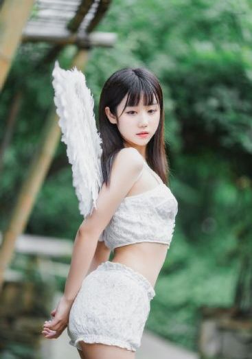 大胸美女在线观看
