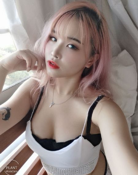 午夜视频免费在线