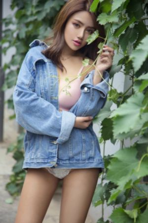 沙漠之花电影