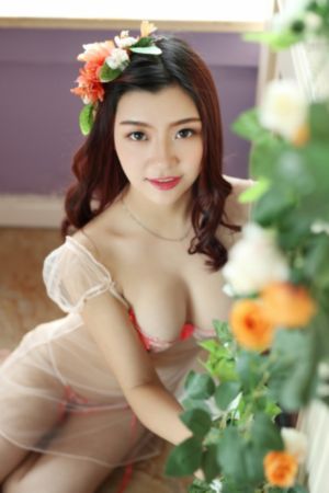 美女被人操