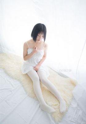 一边亲一边摸下的免费过程
